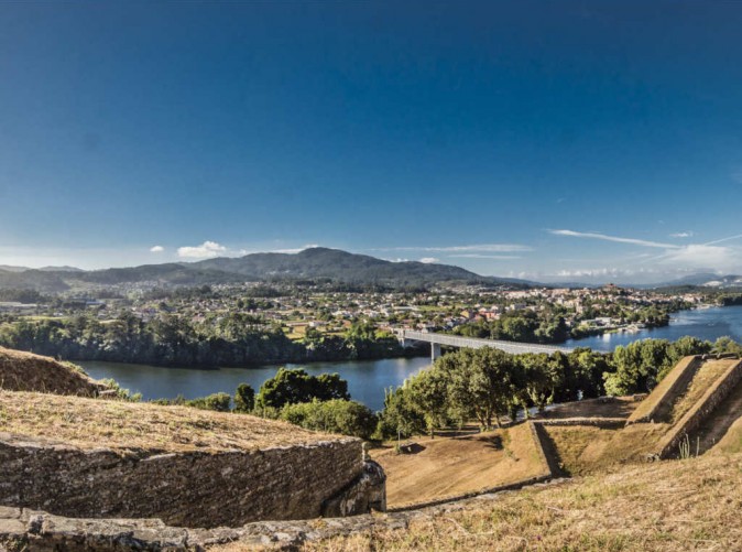 020_ Lernidee Reisen - Schoene Aussichten Touristik - Festungsanlage - Jakobsweg - Belvelo - Tom Andersch